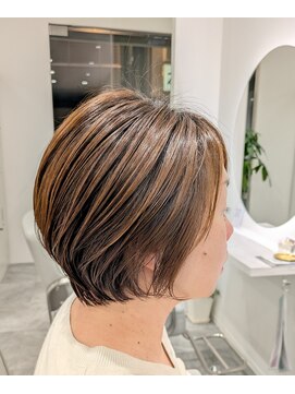 リュール バイ ヘッドライト 北千住店(lueur by HEADLIGHT) 北千住/大人向けグラボブ/髪質改善/白髪ぼかし/40代50代60代