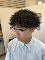 アンド グラフ(& Graph.)&nbsp;波巻きパーママッシュツーブロックメンズパーマ