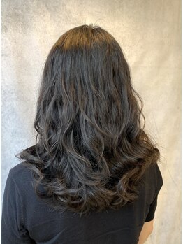 ヘアアンドメイク スタジオ ミムロ(HAIR&MAKE STUDIO MIMURO)の写真/コテ巻き風のデジタルパーマならお任せください！翌日も仕上がり綺麗に、ワンランク上のパーマstyleを◇