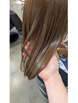 ティーズピーク(ty s peak) 明るめベースから黄ばみを消してまろやかに