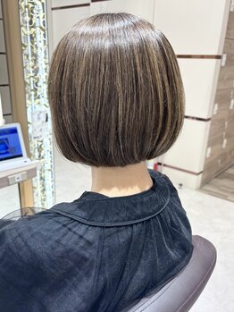 エアー 池袋(AIR)の写真/【誰もが知る有名サロン】リピート率◎の"艶カラー"で好印象ヘアが叶う。気取って見えない上品さを演出。