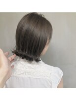 ジーナ 梅田(Zina)&nbsp;【Zina 梅田】ミディアムボブ_ウェーブパーマフォギーベージュ01