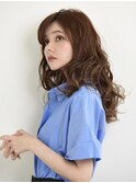 大人かわいいレディカールスタイル