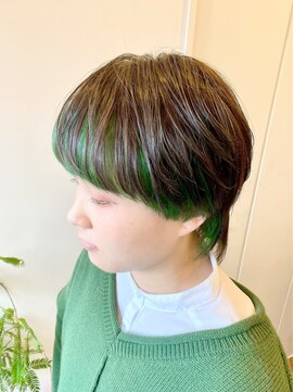 ヘアーアンドメイク ルシア(hair&make Lucia) インナーフレームグリーン