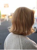 ハイトーン×外はねミディ