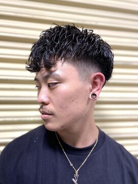 ヒロギンザ 大阪本店(HIRO GINZA) スペインカール×スキンフェード