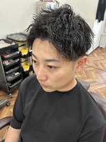 ヒカリ バイ イサミ 西川口(Hikari by ISAMI)&nbsp;韓国マッシュスペインカールスパイキーショート〈理容室〉西川口