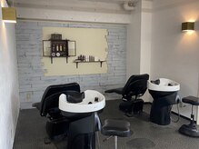 ジラフ(giraffe)の雰囲気(非日常的別空間のようなシャンプールームで、貴方も夢見心地に♪)