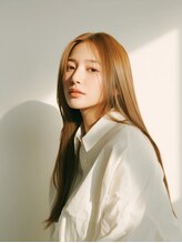 【暗い白髪染めはもう卒業！】明るめカラーでおしゃれな大人女性へ