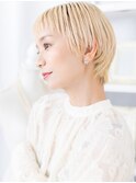オン眉ホワイトブロンド小顔ショートウルフa越谷10代20代30代!
