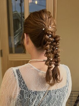 ミュー(miyuu) ロングさんにおすすめ！ツイン編みおろしへアアレンジ