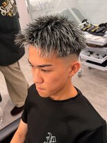 ルースト 心斎橋店(ROOST) 刈り上げセンターパート/波巻きツイストスパイラル/心斎橋