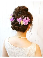 カラフル ヘアー(Colorful hair)&nbsp;編み込み 華やかヘアアレンジ