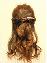 ヴィピット(vipit) センターウェイトのハーフアップ