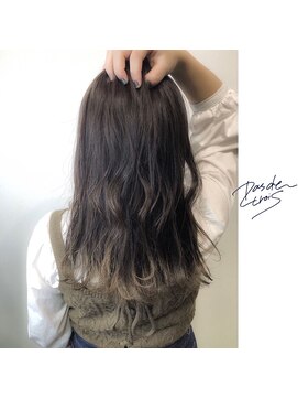 パドトロワ(Pas de trois) 新潟×暗髪ミディアム×ダークアッシュ×透明感