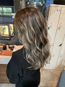 ラフ 難波店(LAFF) #黒髪#ボブルフ#ネビージュ#小顔#ワンレン