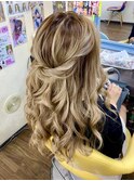 定番だけど可愛い♪『ふわゆるナチュラル巻きハーフアップ』