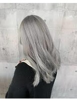 グランディール(Grandir)&nbsp;ホワイトシルバーカラー