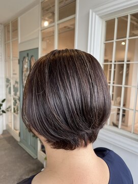 ユイバイラドンナ(Huit by LADONNA) 前髪/アンブレラカラー/こなれミディ/イメチェン/ウェーブパーマ