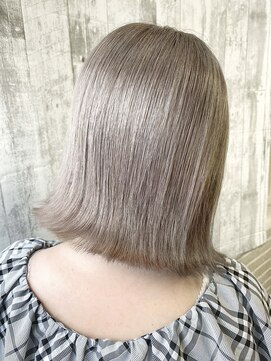 ロウル 渋谷(LOWRL) ペールミルクティー/ブリーチ