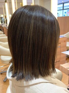 ニューヨークニューヨークマザーズ(NYNY Mothers) ハイライト/切りっぱなしボブ/ベージュ/白髪ぼかし