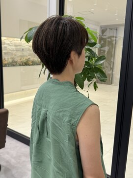 エブリ(evri) 「evri」ショート　ショートボブ　ボブ　レイヤー