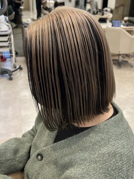 シャルムバイケンジ(Charm.by KENJE) 白髪ぼかし/脱白髪染め/レイヤー/ハイライト/レイヤーカット