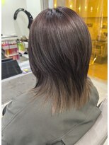 リンダ ルーナ(LINDA Luna)&nbsp;ミディアムレイヤー/インナーカラー/イルミナカラー