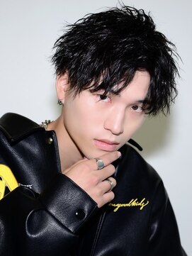 シャインセカンド 大宮(SHINE Second) 刈り上げセンターパート/波巻きツイストスパイラル/大宮