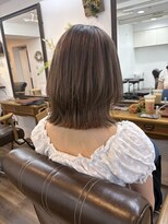 ヘアーサロン ラフリジー(Loufreasy)&nbsp; 肩ではねる長さを活かしたおしゃれな外ハネボブ
