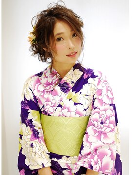 ゲッカビジン(GEKKABIJIN) Y131浴衣レンタル+着付+ヘアセット9990円