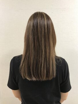 コム(com by neolive) ハイライトカラー1