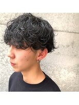 メーヴェ(Mowen) mowen 南堀江　メンズ　スパイラルパーマ×重めマッシュ