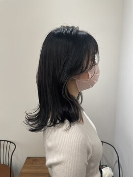 リリアーナ(LILIANA) 【LILIANA】くびれる顔まわりのカット