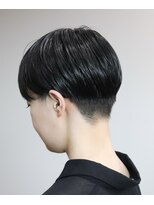 ウィスカーヘアー(whisker hair)&nbsp;刈り上げフレンチショート　ブルーブラック