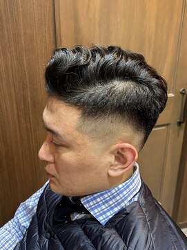 バーバーショップ スバル(BARBERSHOP SUBARU) ＜理容室＞＜バーバー＞　パーマ スキンフェード