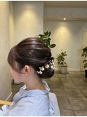 シニヨン　キレイめアップ