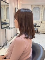 リリー(Rilie)&nbsp;レイヤーカット/ミディアム/透明感/まろやかブラウンベージュ