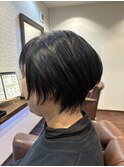ステップボーンカット(小顔補正立体カット)で大人ショート♪