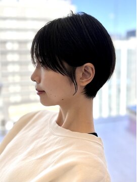 【耳掛け×ショートで素敵に】