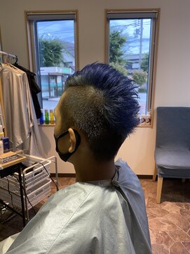 ヘアリゾート シー(Hair Resort SEA) ネイビーブルー×メンズカット