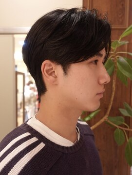 ビュートリアム265(BEAUTRIUM 265) メンズヘア メンズカット センターパート スタイリング簡単