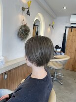 ザイエロー(THE YELLOW)&nbsp;アッシュベージュのダブルカラー♪