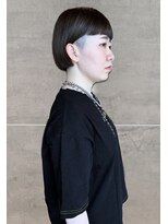 イラカ(elaka)&nbsp;ブラウンカラー×刈り上げボブ