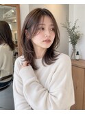 顔周りレイヤーくびれミディアムUP