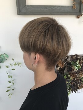 シーン(hair design SCENE) ≪谷添担当≫透明感のあるベージュカラー×刈り上げマッシュ