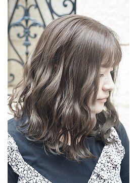 ティンク 横須賀中央(Tink) オリーブグレージュ◎