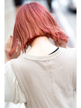 シロ(SiLO) 切りっぱなし外ハネボブ○チェリーピンク 天神大名/髪質改善