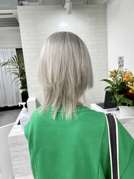 ウィステル ホワイトカラー ショート【wistell.Raiya】