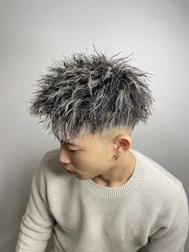 レックス(Rex) 【10代20代に大人気！】ブロンドホワイトメッシュ×ツイスト